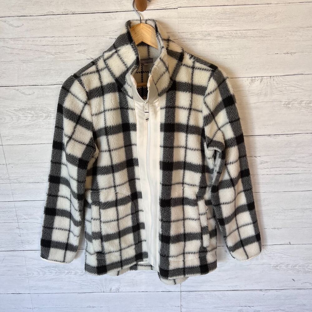 T by Talbots Jacket Womens SZ MP Black and White Merry Plaid Cozy Sherpa Outdoor - Picture 4 of 16